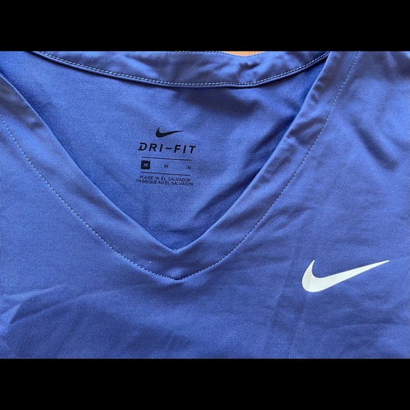Nike Long Sleeve - Picture 2 of 3